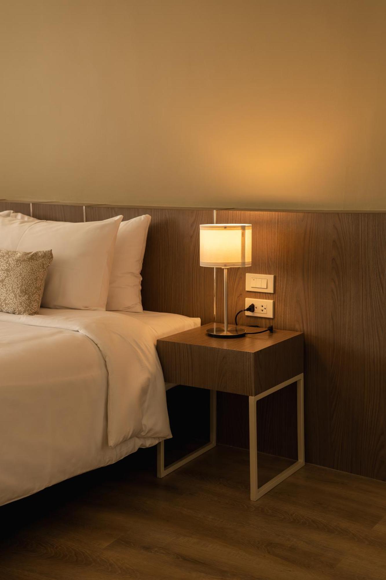 The Rise Suites Hotel, Chiang Mai - Sha Extra Plus Esterno foto